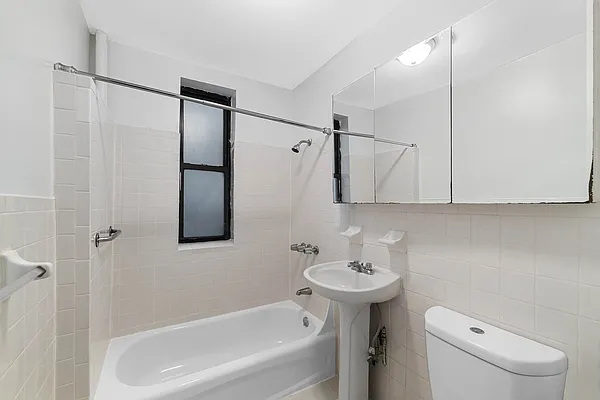 Rented by REAL New York | media 5