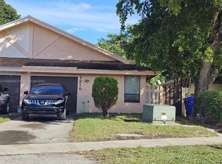 1215 SW 75th Ave, Pompano Beach, FL 33068
