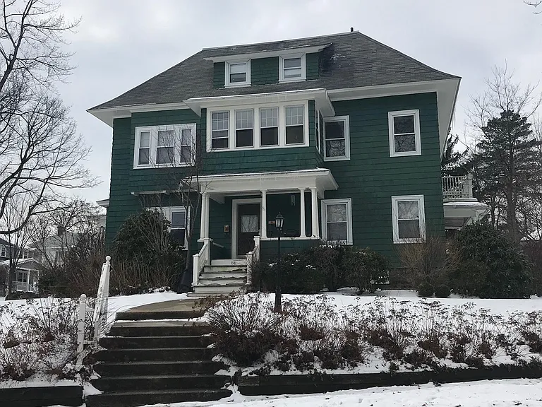 84 Bay State Rd — Photo 9