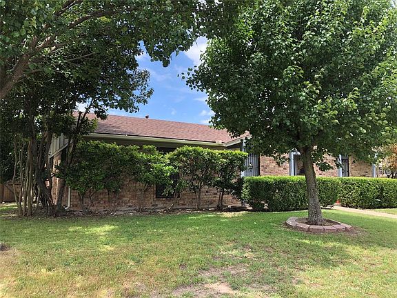 2nd image of 1609 Bobbie Ln