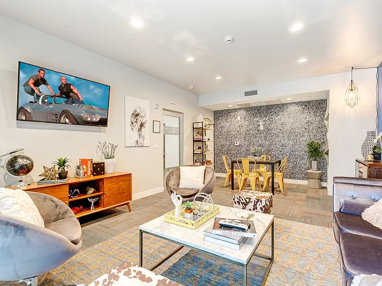 5338 Cartwright Ave — Photo 57