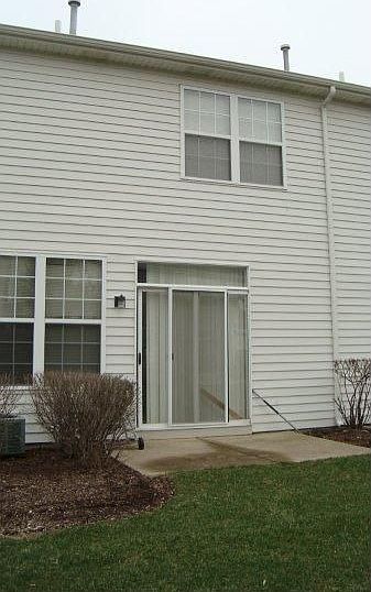 2nd image of 2823 Vernal Ln
