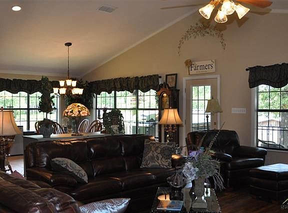 2nd image of 22739 Lakeside Dr