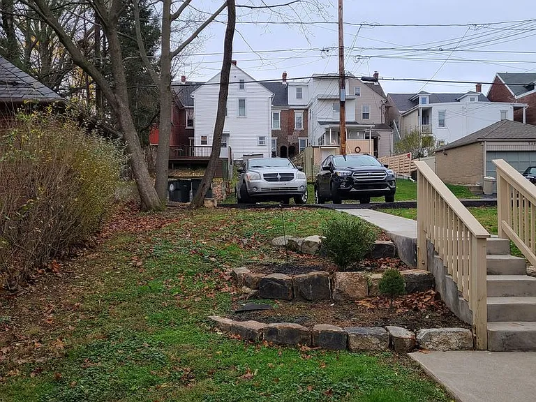 507 1st Ave — Photo 3