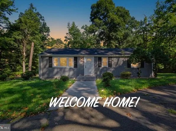 9101 Wildwood St, Lorton, VA 22079