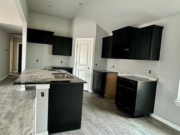 4th image of 9213 SW 47th St