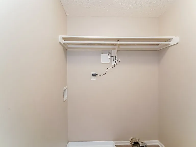 40 Crestview Dr — Photo 12