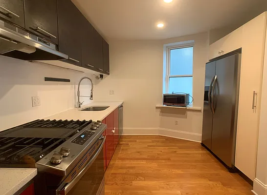Sold by Cavanagh Properties LLC | media 10