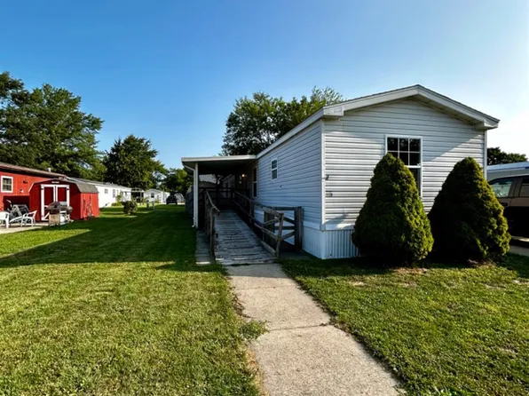 7401 County Road 212 #95, Fremont, OH 43420