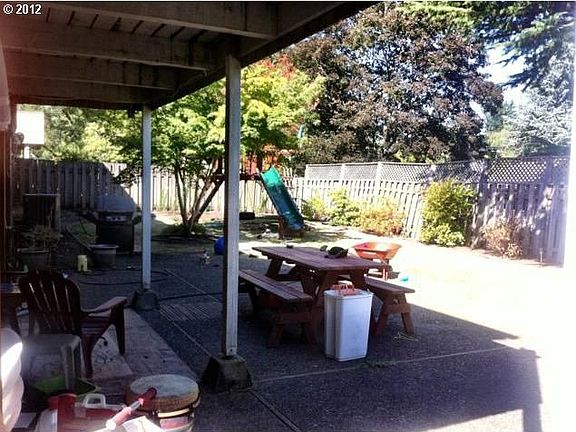 3rd image of 11775 SW Belmont Ter