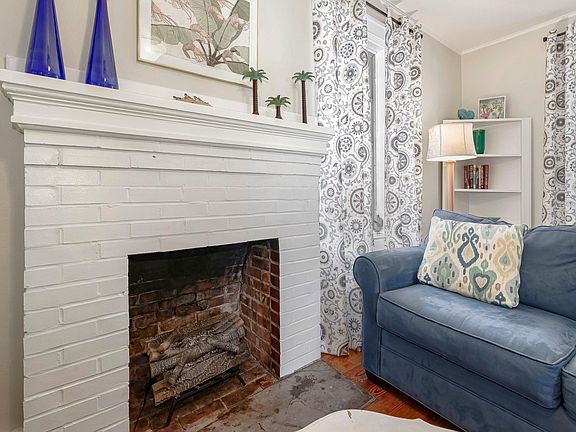 3rd image of 927 Highland Ave