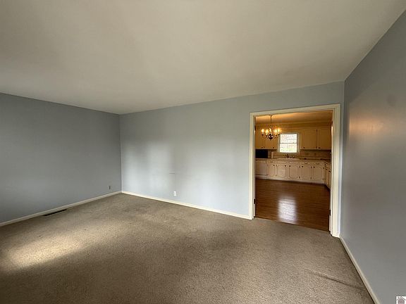 4th image of 804 Guthrie Dr
