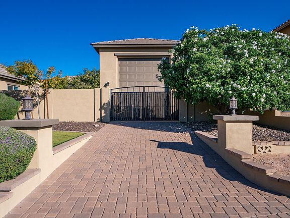 3 Front Yard