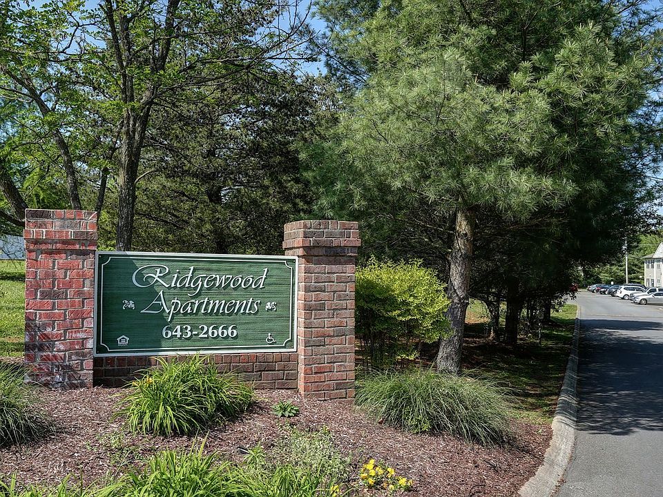 Ridgewood Apartments 2045 Highway 41 S Greenbrier TN Zillow