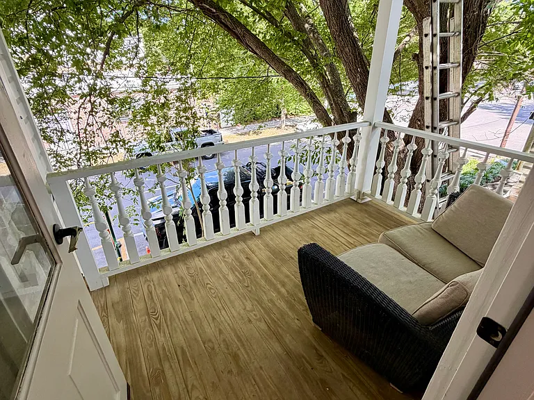 273 Ashley Ave — Photo 9
