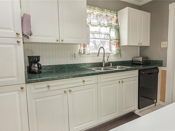 4th image of 1204 Shelmar Dr
