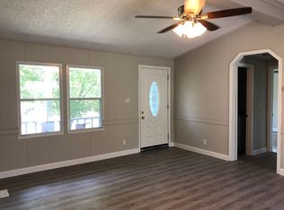 148 Greenbriar Dr, Hampton, TN 37658