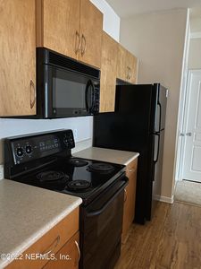 8290 GATE Parkway UNIT 304, Jacksonville, FL, 32216