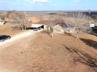 9404 Crow Ln, Adkins, TX 78101