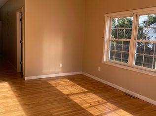 487 6th Ave, Troy, NY 12182