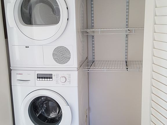 4th image of 48 Lyford Dr APT 2
