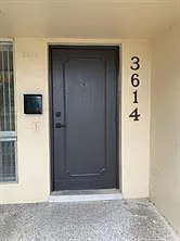 3 bed, 2.0 bath, 1525 sqft, $3,090 — Photo 2