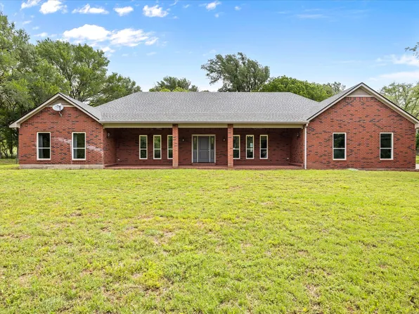 107 Pleasant Valley Ln, Weatherford, TX 76087