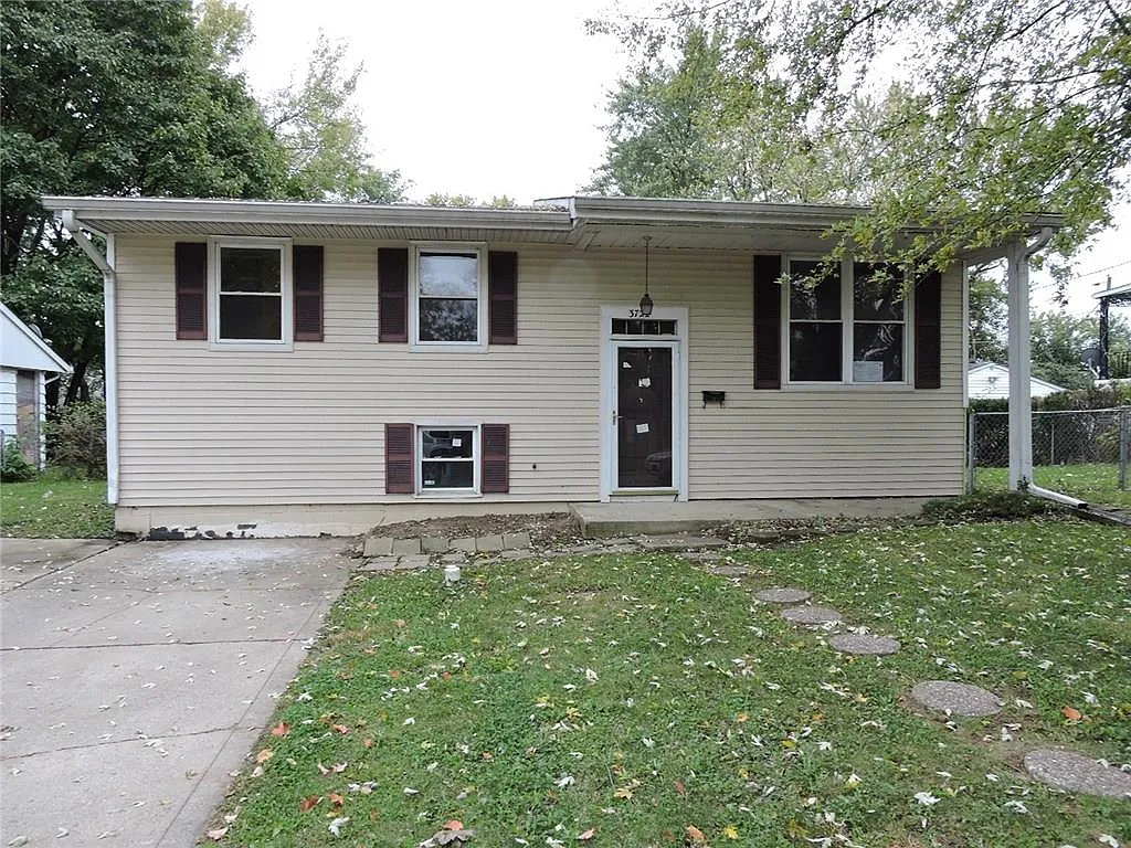 3722 Ashway Dr photo 1
