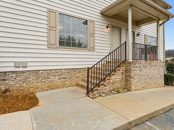 2nd image of 563 Boring Chapel Rd APT 2