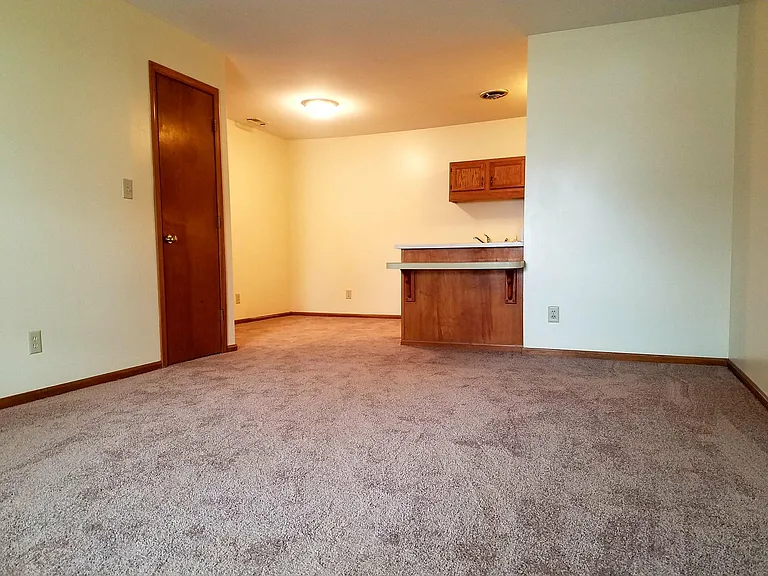 3997 Leithart Dr — Photo 3