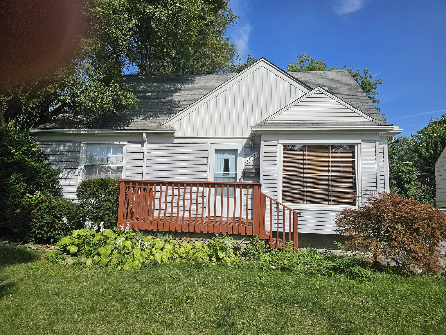 28554 Everett St — Photo 1
