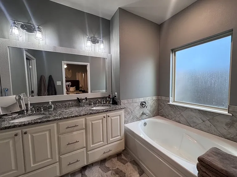 1510 Fletchers Path — Photo 34