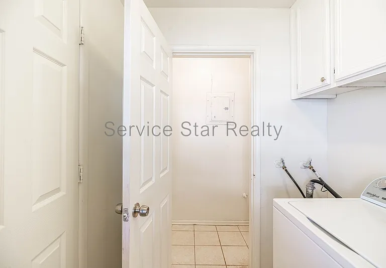 1926 E Osborn Rd #1 — Photo 10
