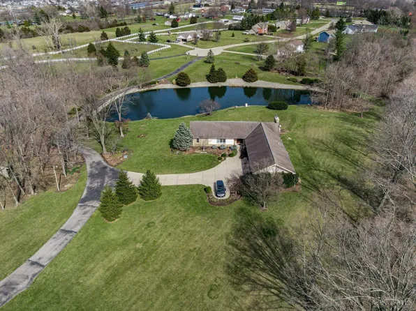 3155 Countryside Ln, Miamisburg, OH 45342