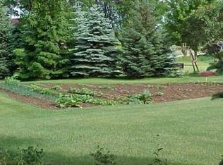 Carlet Dr, Oshkosh, WI 54904