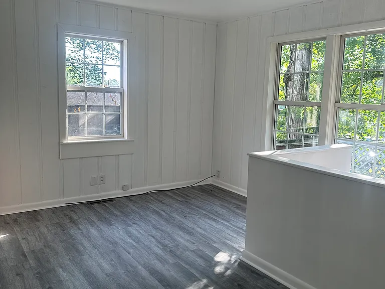 1308 S Cedar Ave — Photo 5