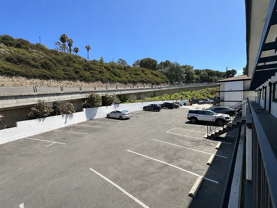 201 Ladera St #21