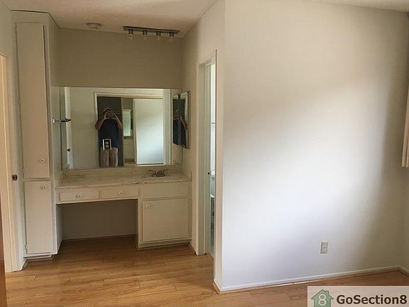 4th image of 5927 Gregory Ave APT 6