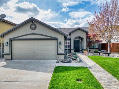 2230 Alarose Way, Riverbank, CA, 95367
