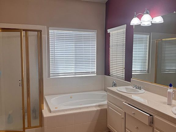 5th image of 2616 E Omaha Ave