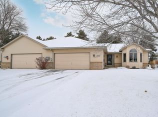 11736 88th Pl N, Maple Grove, MN 55369