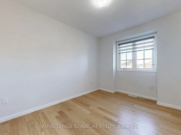 138 Sun King Cres — Photo 31
