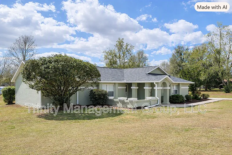 3 bed, 2.0 bath, 2258 sqft, $2,449 — Photo 2