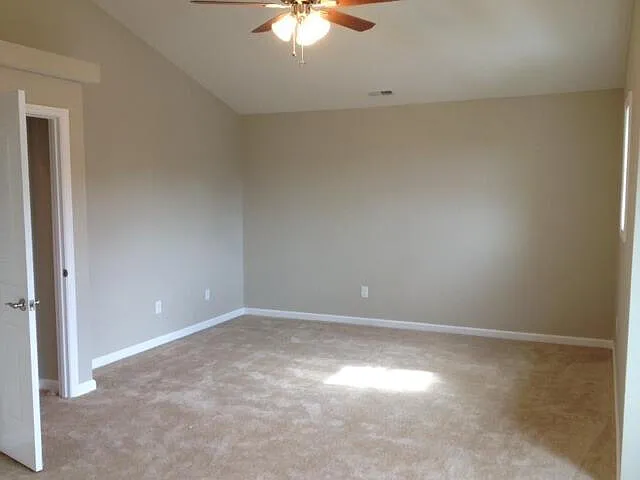 3305 Sweet Clover Ln — Photo 31