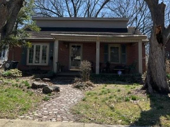 2nd image of 1105 Ravenswood Dr