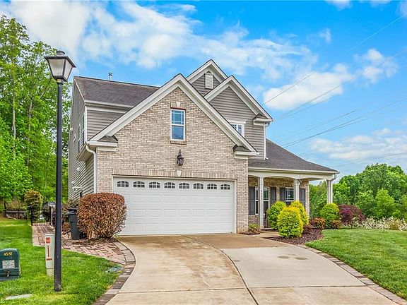 3rd image of 2609 Chari Park Ln