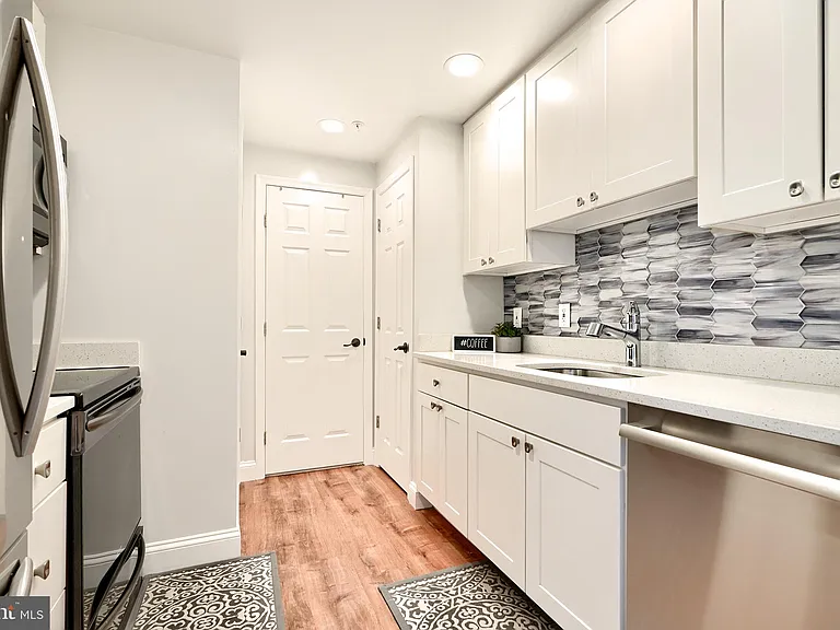 28 Allegheny Ave #2205 — Photo 7