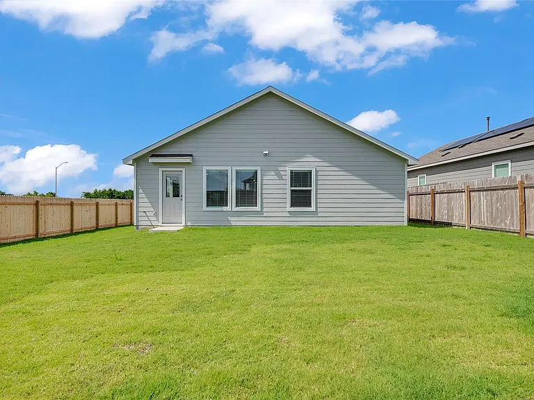 2528 Willkomen Way — Photo 20