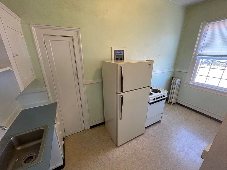 524 High St #10 — Photo 8