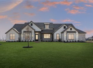 105 Meadow Ln, Gunter, TX 75058